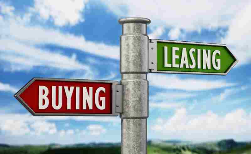 Keys to Your Ride: A Comprehensive Guide to Choosing Between Buying and Leasing